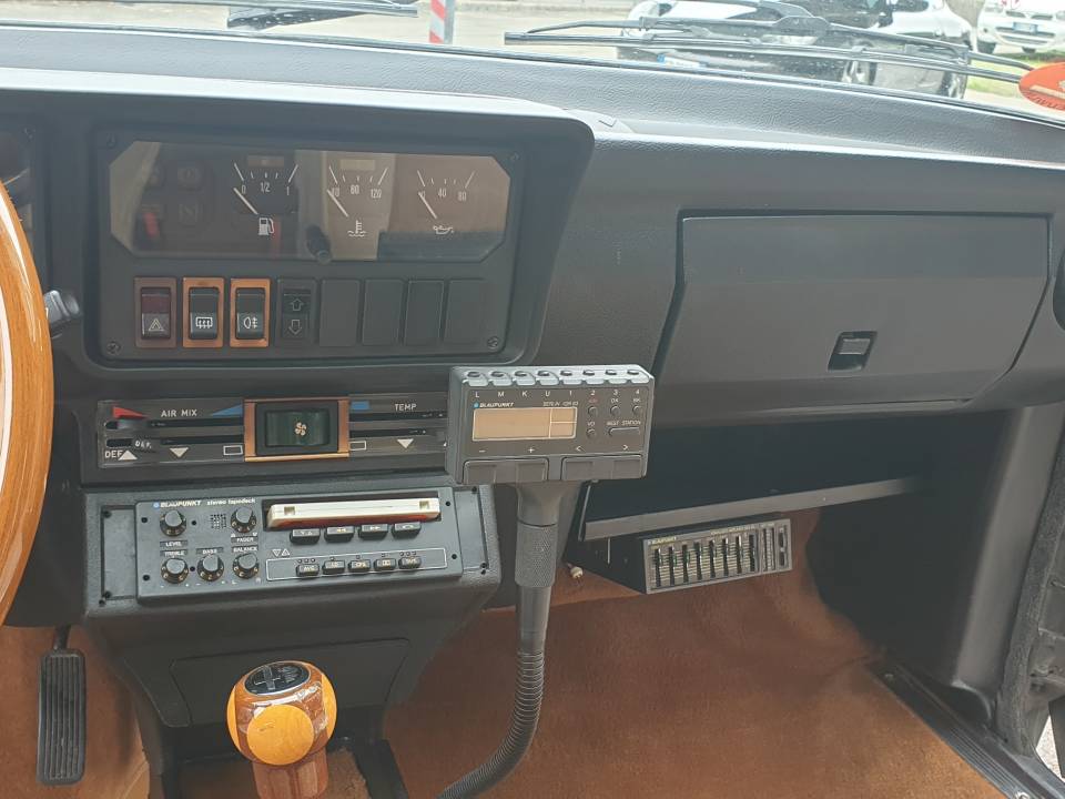 Afbeelding 13/30 van Alfa Romeo GTV 6 2.5 (1981)
