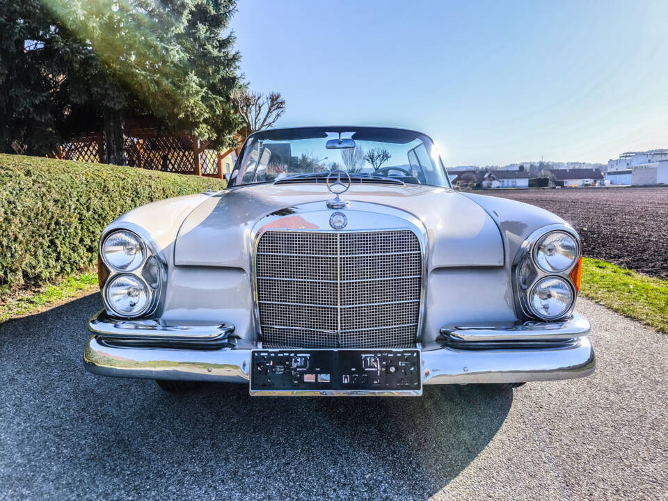 Bild 3/25 von Mercedes-Benz 220 SE b (1964)