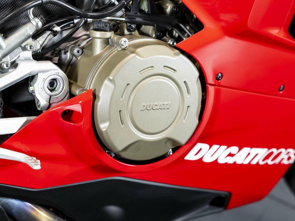 Image 28/40 of Ducati DUMMY (2019)