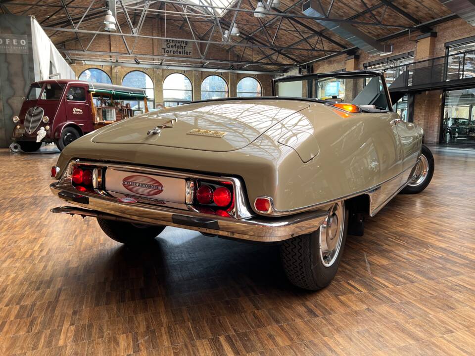 Image 16/31 of Citroën DS 21 Usine (1970)