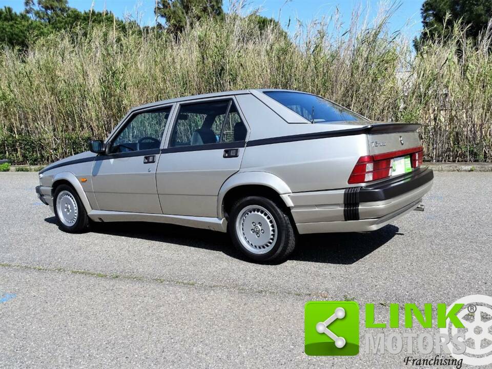 Image 4/10 of Alfa Romeo 75 3.0 V6 America (1988)
