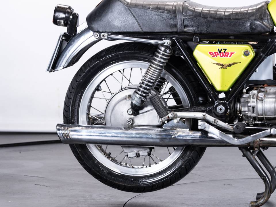 Image 16/36 de Moto Guzzi DUMMY (1973)