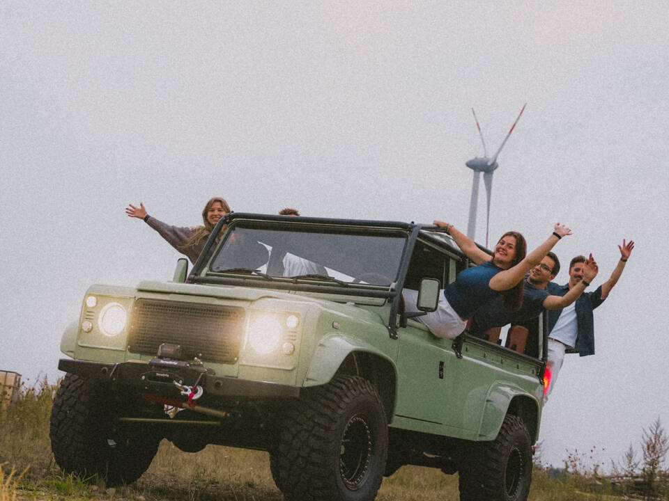 Immagine 7/27 di Land Rover Defender 90 (1990)