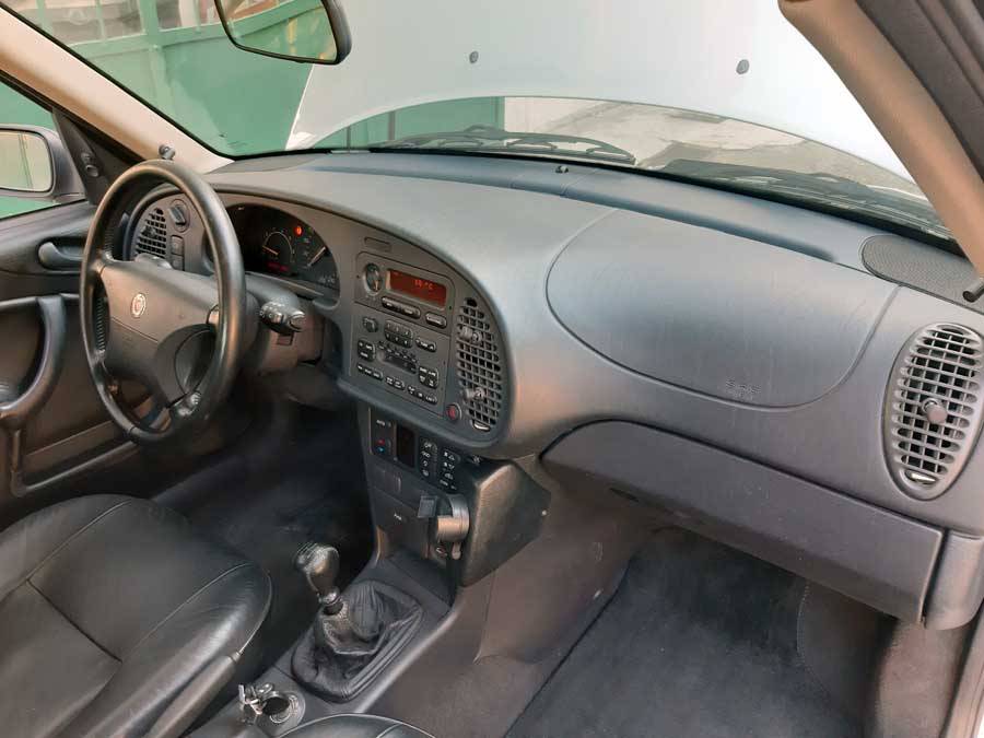Imagen 19/25 de Saab 900 SE 2.0i 16V (1997)
